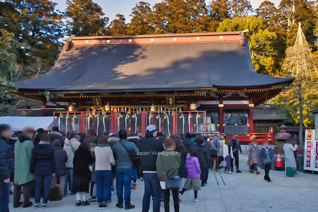 塩釜神社の左右宮拝殿