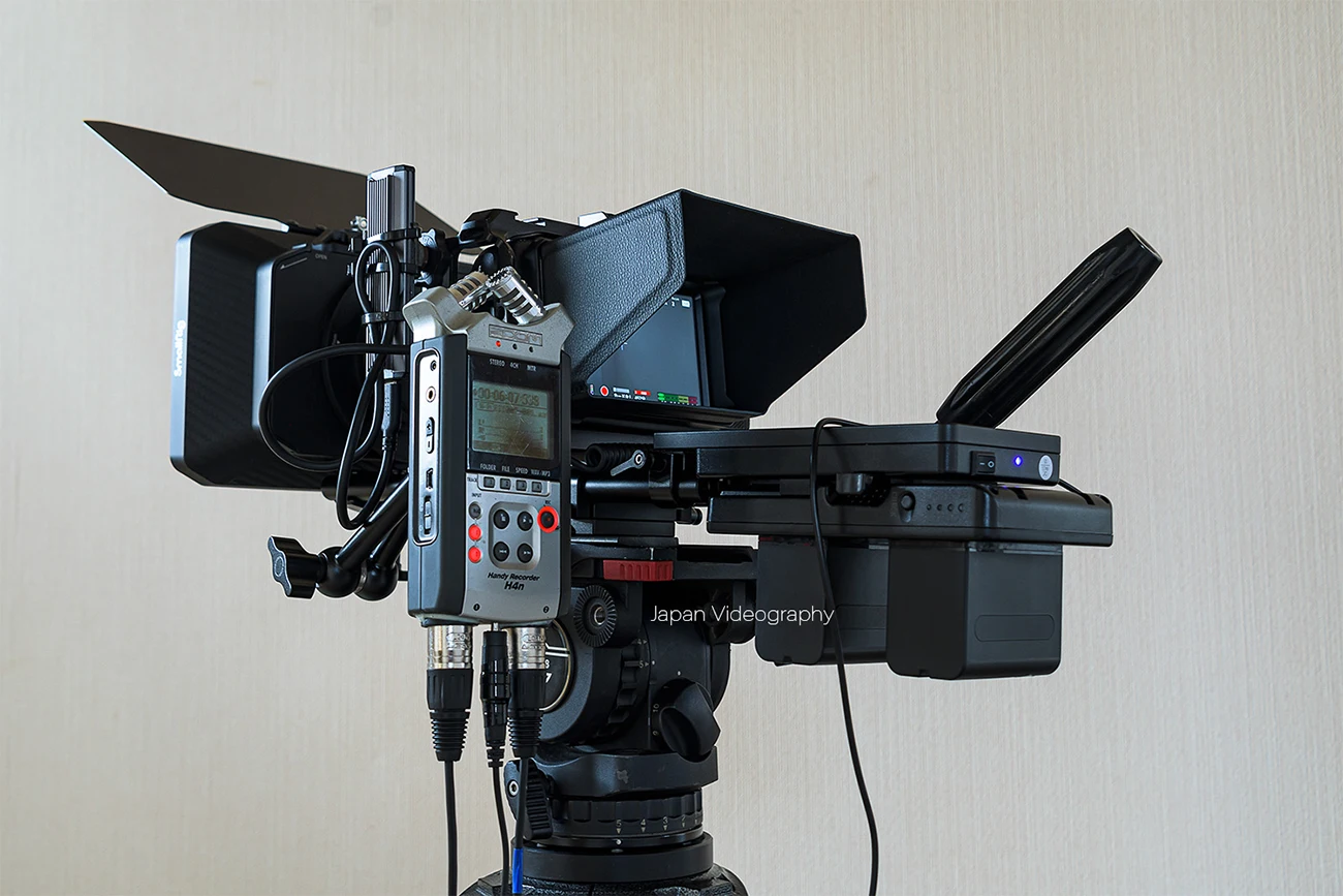 カメラやUSB機器に長時間給電可能なANDYCINE Vマウントバッテリープレートのレビュー