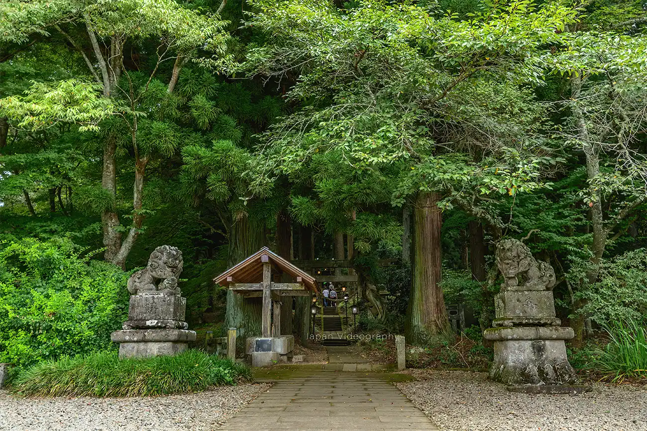 福島県白河市 白河関跡への入り口