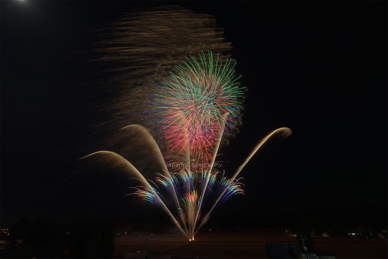 内小友余目さくら花火鑑賞会 花火が観賞できる桜名所｜秋田県大仙市