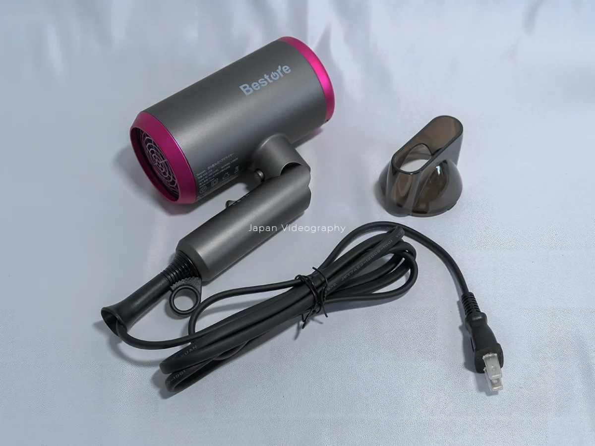 匿名配送❣️ Bestore ドライヤー 1300w 折り畳み 速乾 ノズル付き Bestore1300Wヘアドライヤーのレビュー｜マイナスイオン機能付きで髪質改善