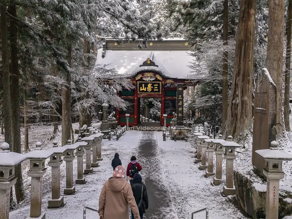 埼玉県秩父市 三峰神社の隋神門