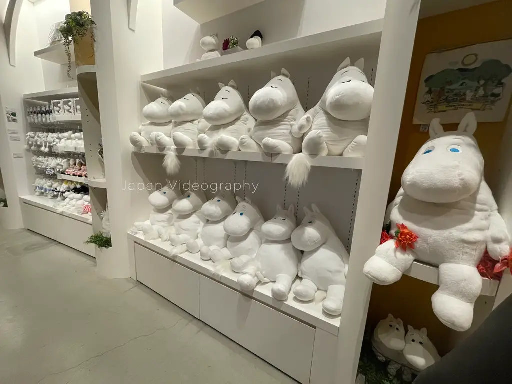 ムーミンバレーパークのグッズやお土産売り場 はじまりの店