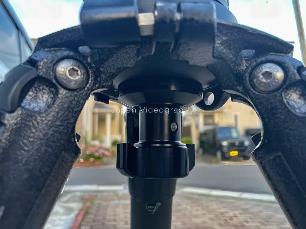 ザハトラーFSB8へのHaoge Tie Down Short Threadedノブ取り付け風景