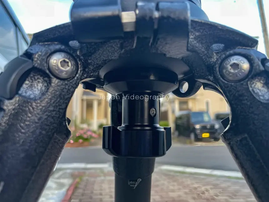ザハトラーFSB8へのHaoge Tie Down Short Threadedノブ取り付け風景