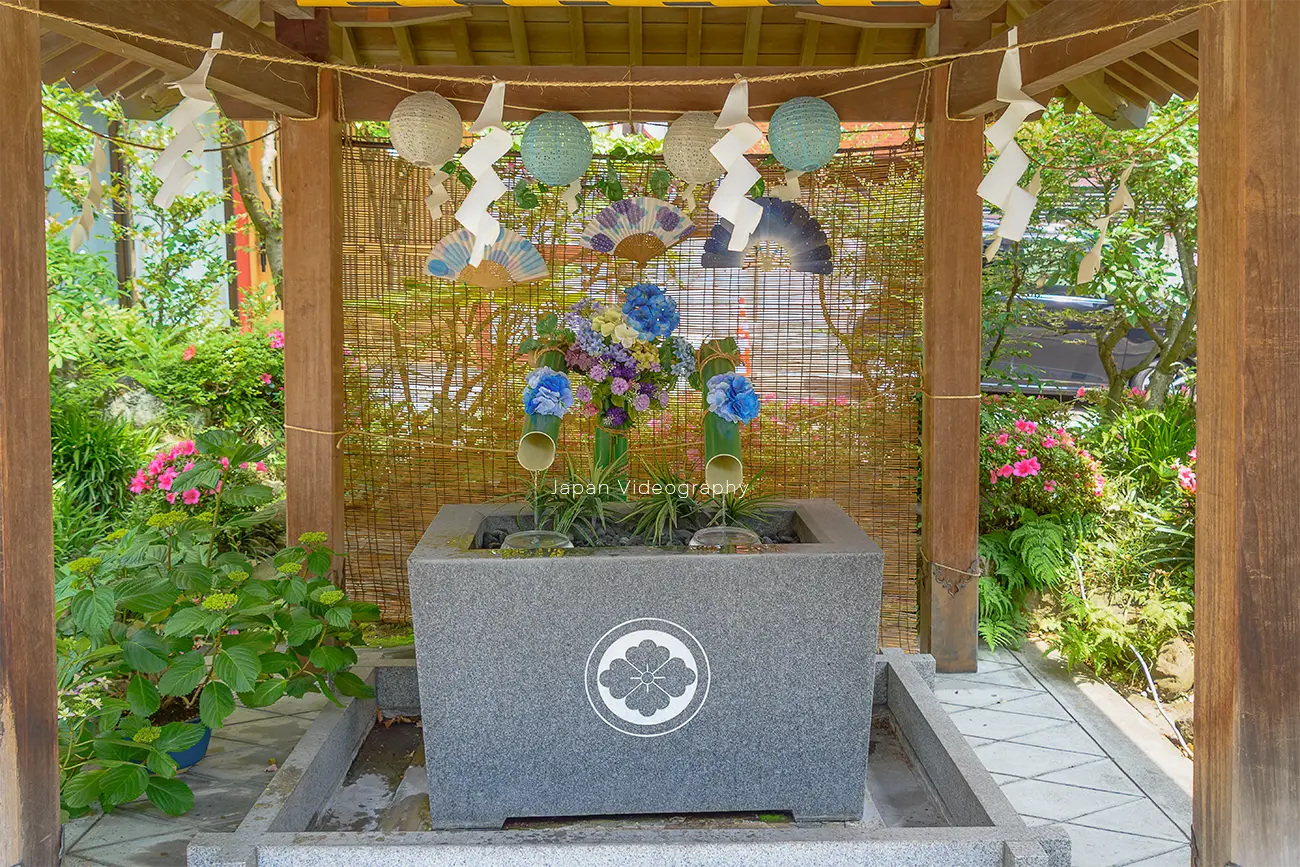 宮城県仙台市 仙台大神宮 季節によって変わる手水舎
