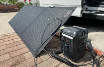 EcoFlow 160W両面ソーラーパネルGen2とAnker Solix C300 Portable Power Station