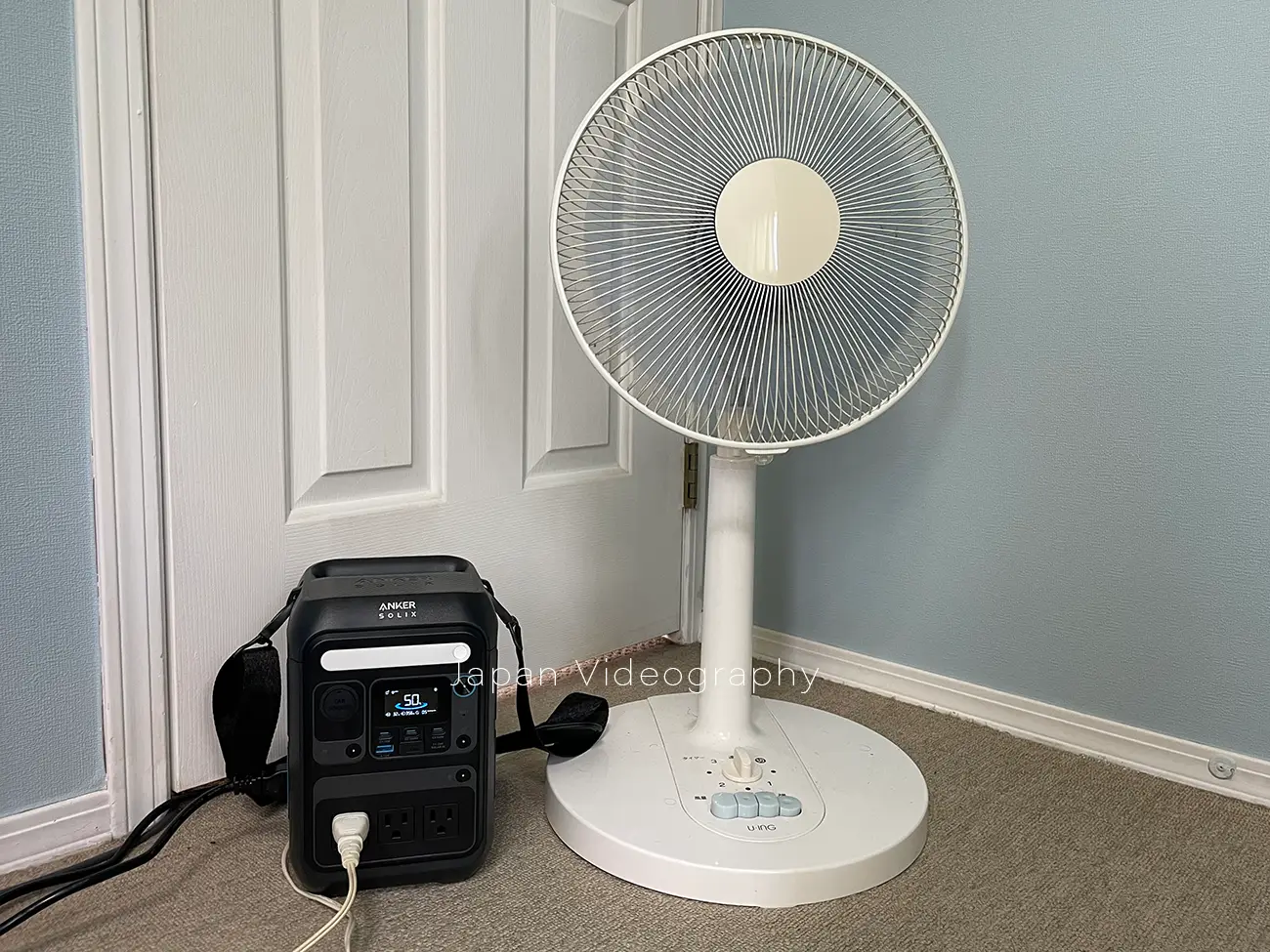 ポータブル電源Anker Solix C300 Portable Power Stationの純正弦波AC100Vコンセント