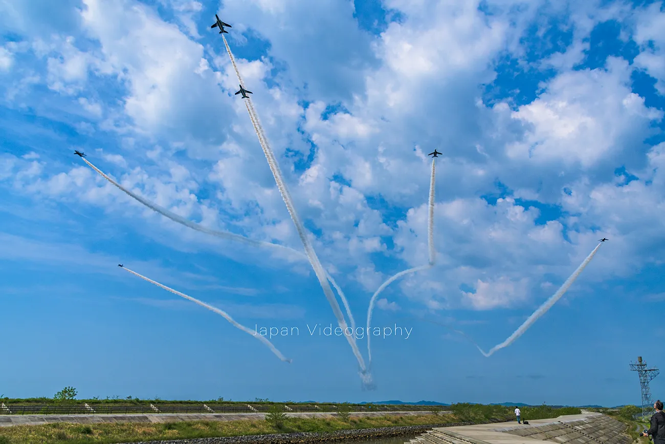 ブルーインパルス ダブルロールバック