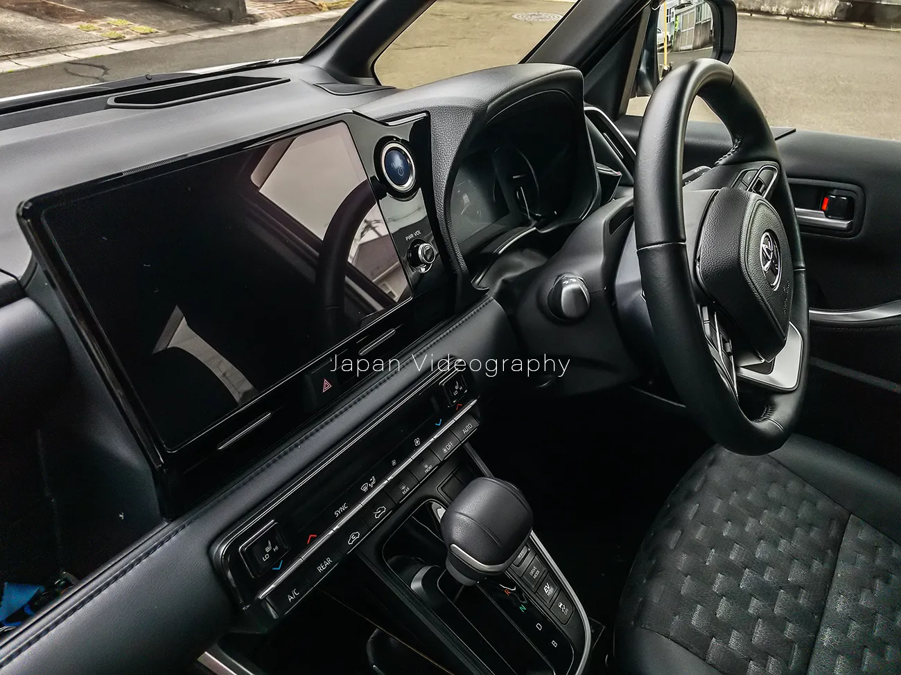 ピアノブラックと相性が良いProstuff Monster Inhance