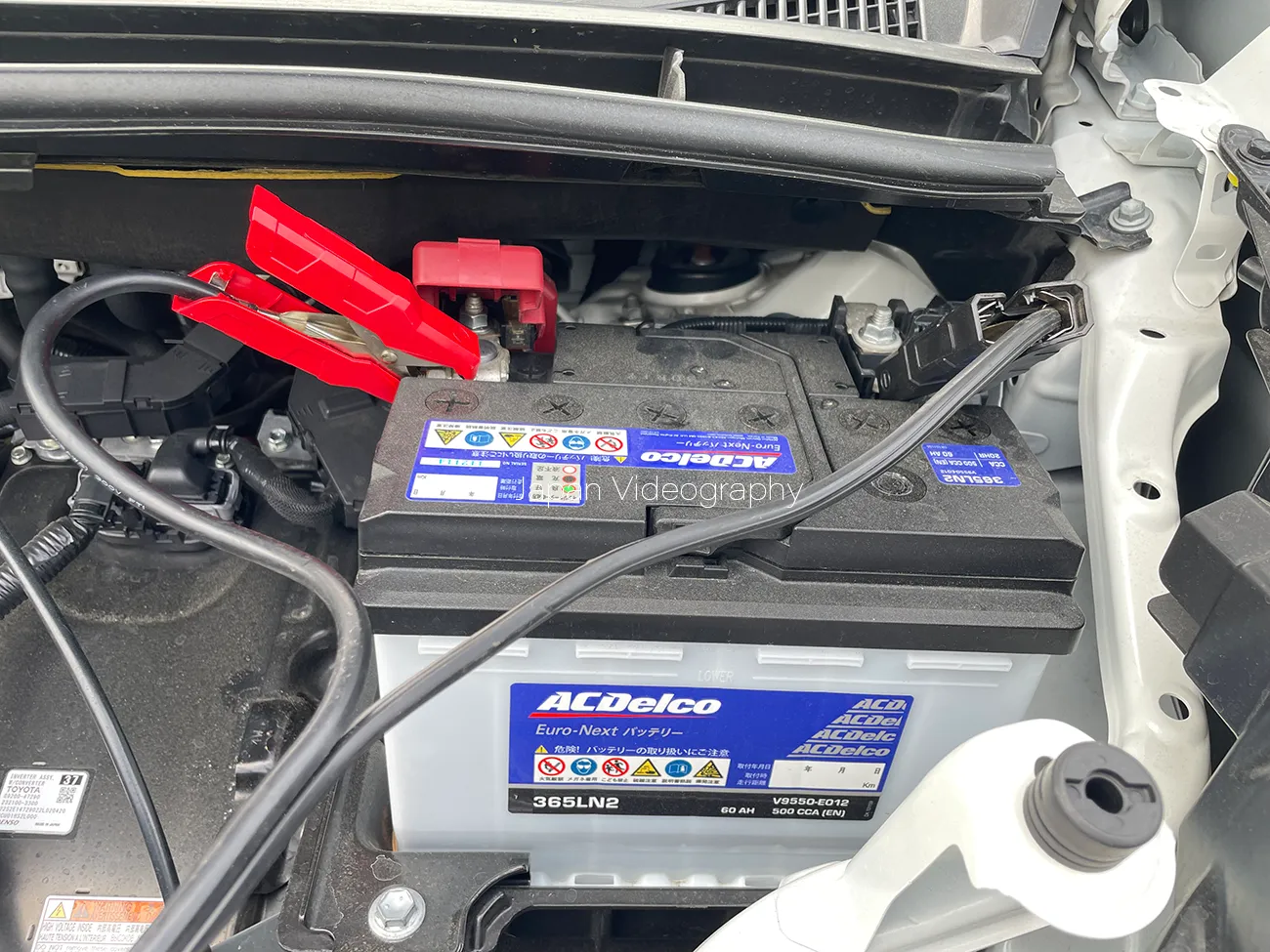 大橋産業 12V/24V バッテリー充電器 25A 2708 の充電クリップ