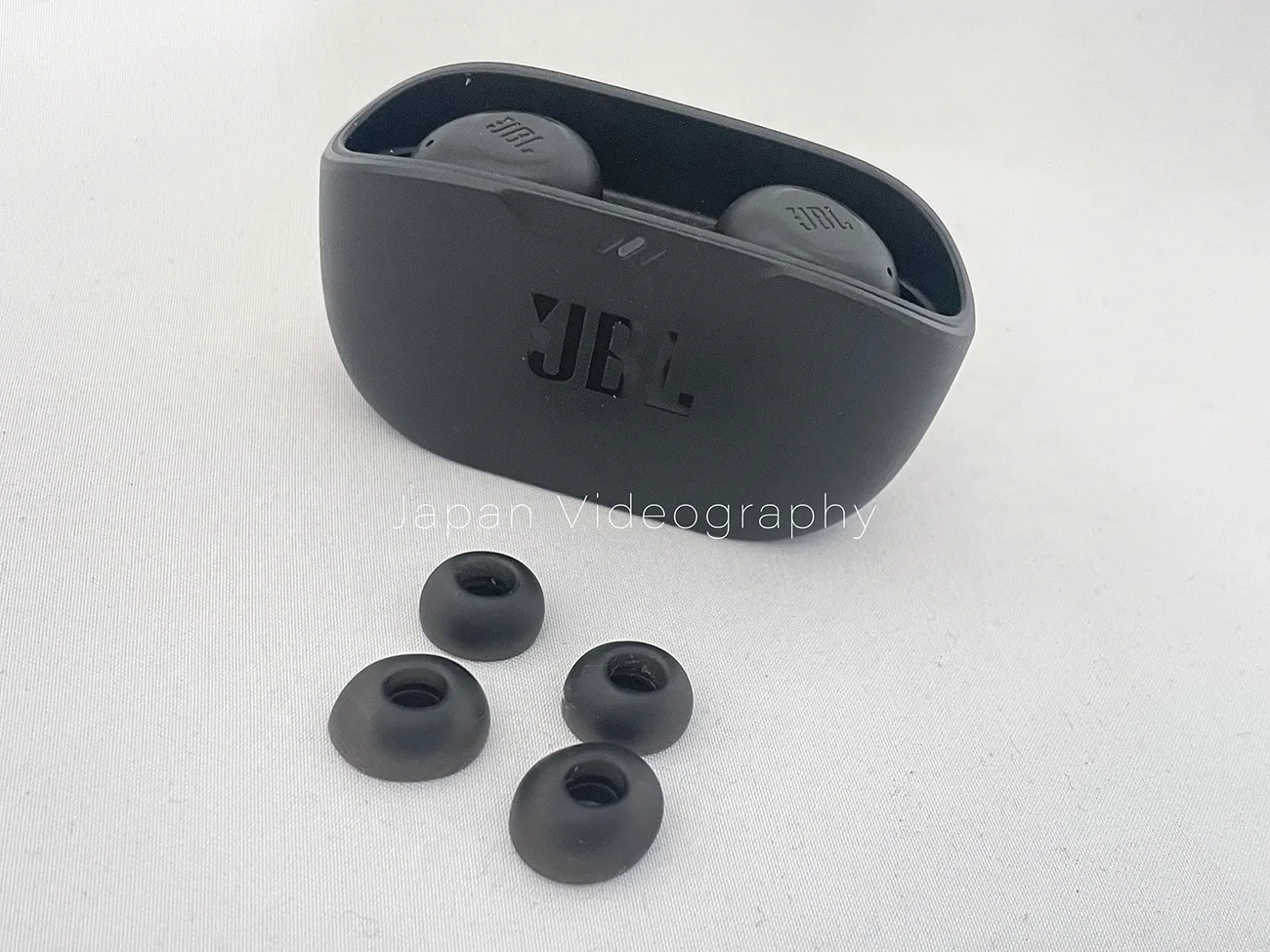 JBL WAVE BADSイヤホン本体と付属イヤーパッド